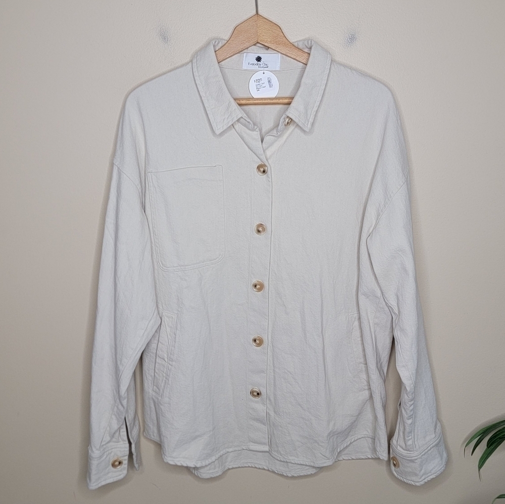 NWT Everyday Chic Boutique Twill Shacket Cream Sand NWT Size S/M Casual Neutral
